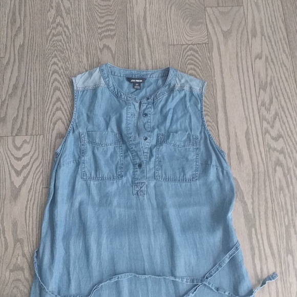 Beautiful denim dress by Joe Fresh 🍀 - Picture 3 of 12